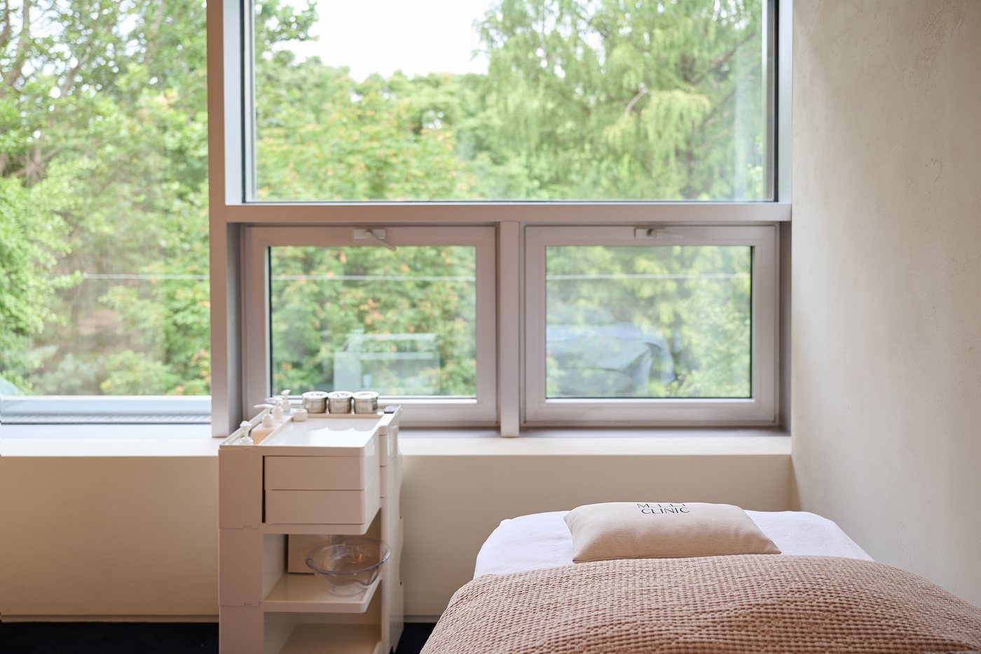 All-in-One Brightening at MILI Clinic Dosan